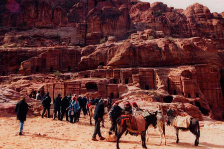 015.petra.jpg (255496 byte)