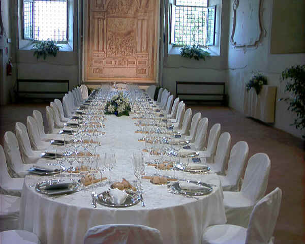03 tavolo imperiale.JPG (304966 byte)